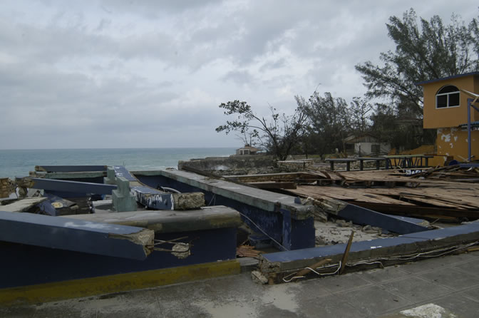 W orld Famous - Rick's Cafe - Negril's West End Cliffs - After Ivan - Negril Travel Guide, Negril Jamaica WI - http://www.negriltravelguide.com - info@negriltravelguide.com...!